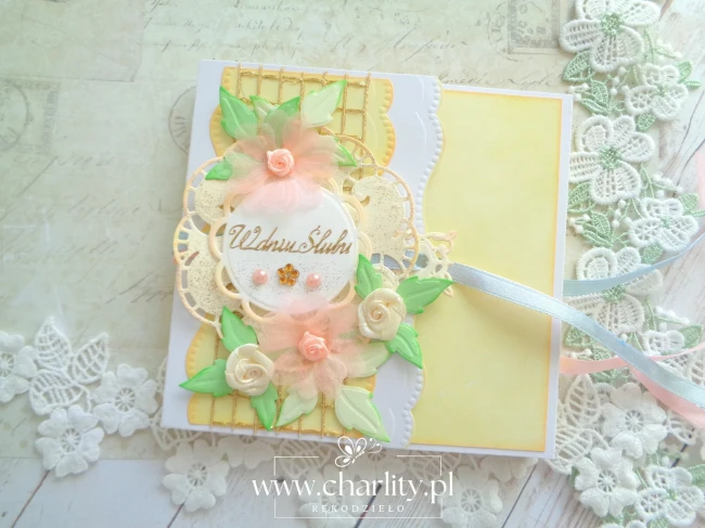 Album ślubny wykonany metodą scrapbookingu