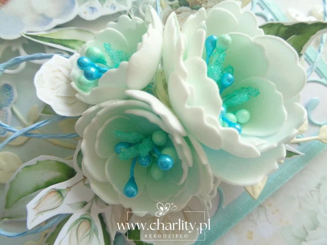 Kartka handmade na Chrzciny kwiatki z pianki